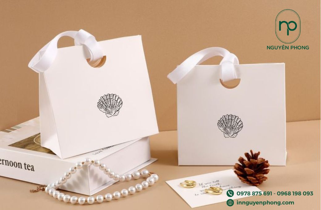 Túi giấy đựng vàng cao cấp – Giải pháp sang trọng cho tiệm vàng&nbsp;